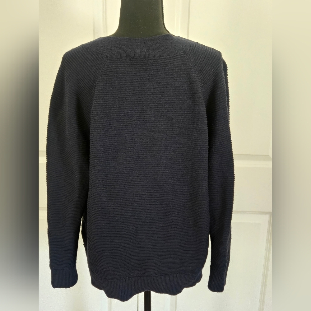 LOFT V-Neck Textured Navy Blue Sweater Sz Small - Picture 4 of 6